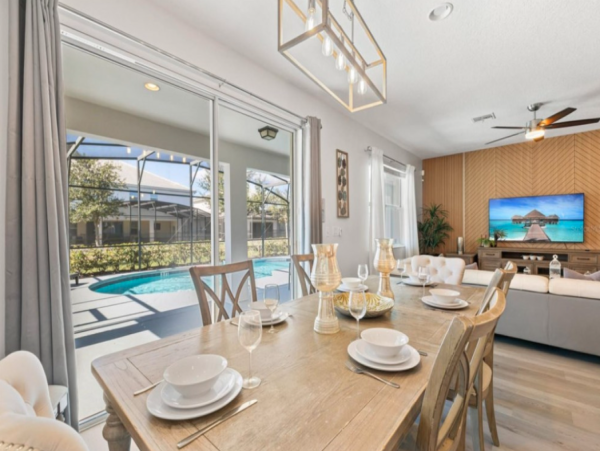 Luxury 8_bedroom Orlando Retreat - Perfect for Family Gatherings